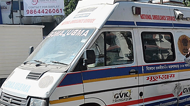 Rs 6,000-Rs 9,200: Ambulances are making a killing