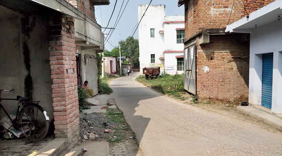 Neighbour’s stench mars Nitish village sheen