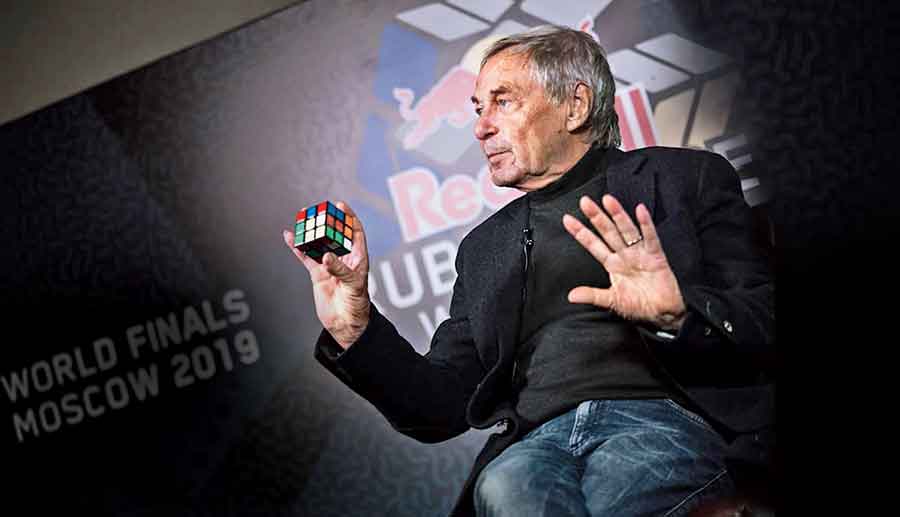 Erno Rubik with his invention during the Red Bull Rubik’s Cube World Cup finals in Moscow (2019). 