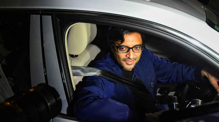 SC sends ‘message’ to high court, frees Goswami 