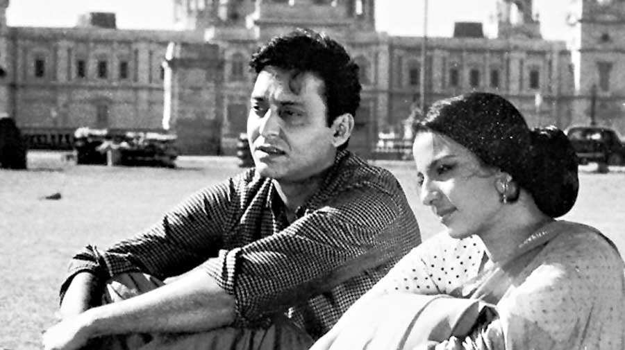 With Tanuja in Teen Bhubaner Pare 