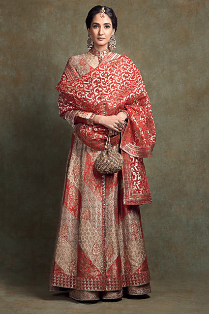 Ashima-Leena’s couture 2020 collection Umme Rabab is a play of “antique textiles sourced from the closet of princesses of the Mughal era... restored and redone”.