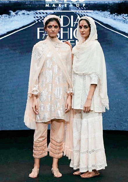 Rina Dhaka’s Spring Summer 2021 collection celebrated those “who are lost in the layers of larger-than-life runways and magnificent brick-and-mortar retail stores”.