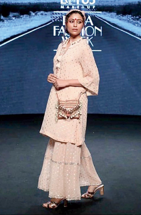 Rina Dhaka’s Spring Summer 2021 collection celebrated those “who are lost in the layers of larger-than-life runways and magnificent brick-and-mortar retail stores”.