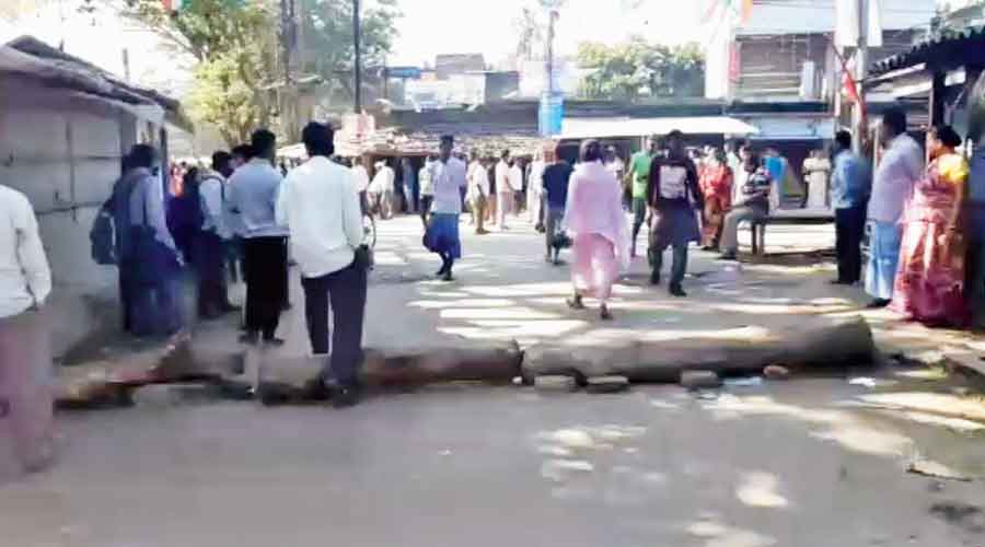 The road blockade at Mondalpara near Kankinara  on Monday