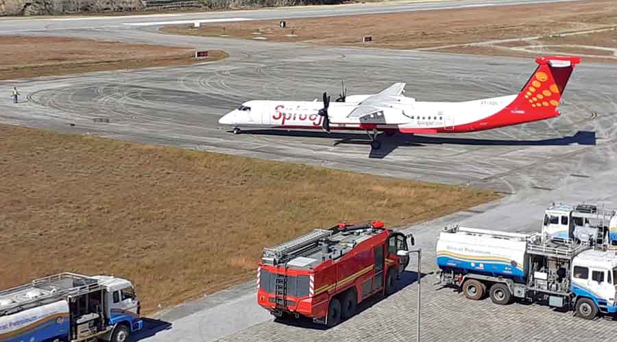 SpiceJet's trial flight to Sikkim a success