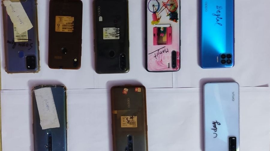 Mobile phones that were recovered from the possession of the accused.