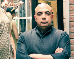 Designer Tarun Tahiliani has penned the foreword of Fashion Musings