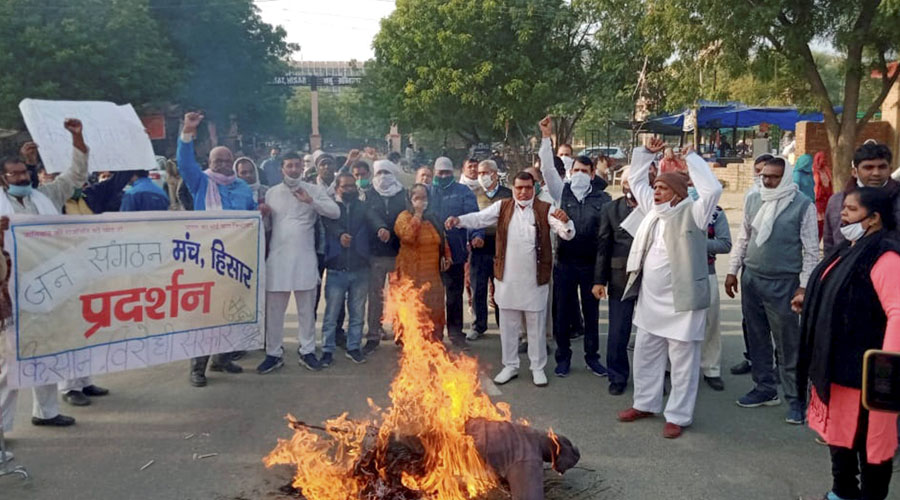 Trinamul refrains from opposing Trade union bandh- strike on 26 November called against the new labour and farm laws and others