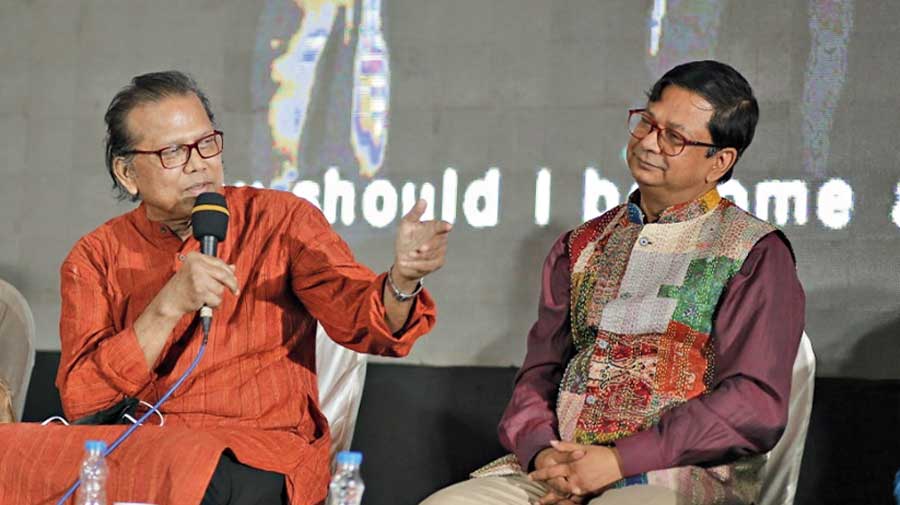Filmmaker Sekhar Das makes a point as Hidco chairman and moderator of the panel discussion Debashis Sen looks on at Nazrul Tirtha last Friday on the second day of the event