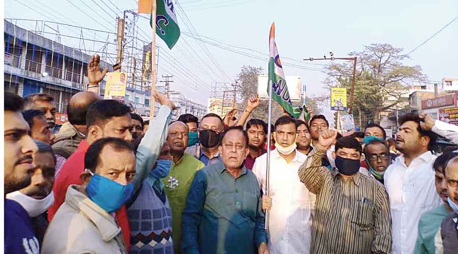 Trinamul supporters demonstrate against BJP
