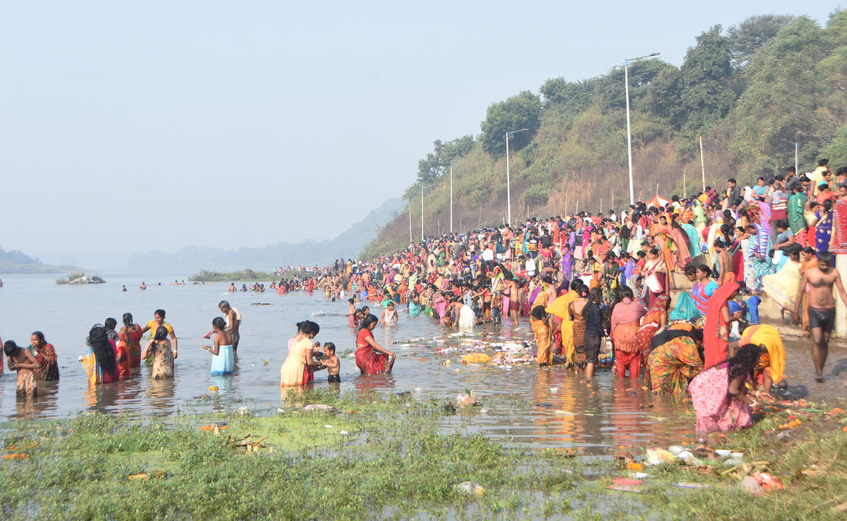 The crowd at the bank of the river Damodar at Mohalbani Ghat in Dhanbad (25 km from district headquarter) on the occasion of Kartik Purnima on Monday. 