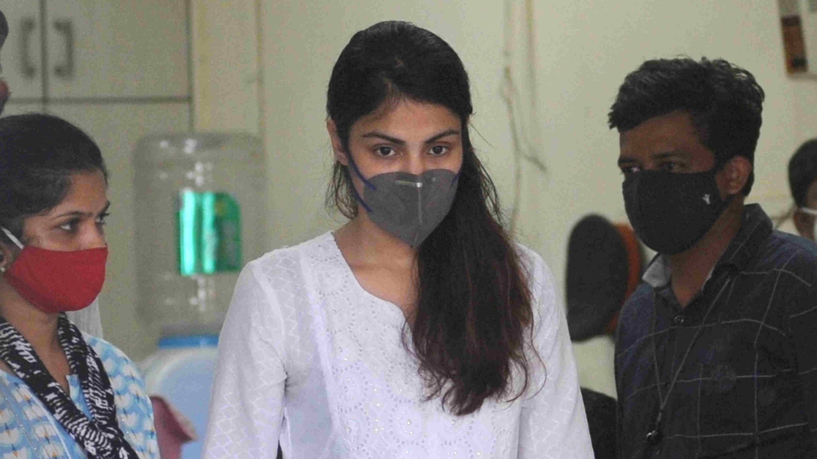 Rhea Chakraborty arrives at Santacruz police station, in Mumbai, Thursday, Oct. 8, 2020. 