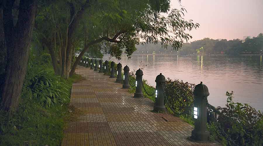 Rabindra Sarobar, Kolkata