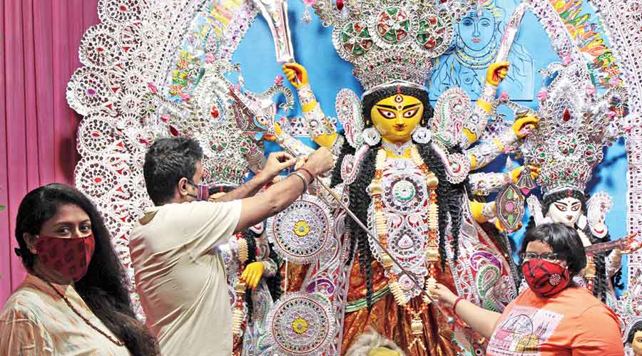 Mahua Moitra celebrated Durga Puja at her home in Bangladesh.