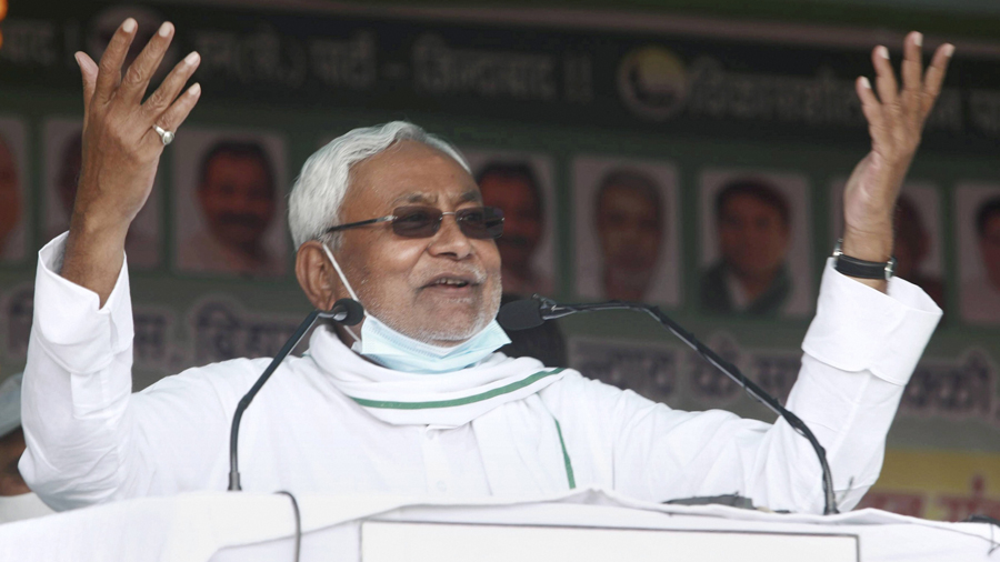 Nitish Kumar - Lost Model: Bihar Election Campaign - Telegraph India