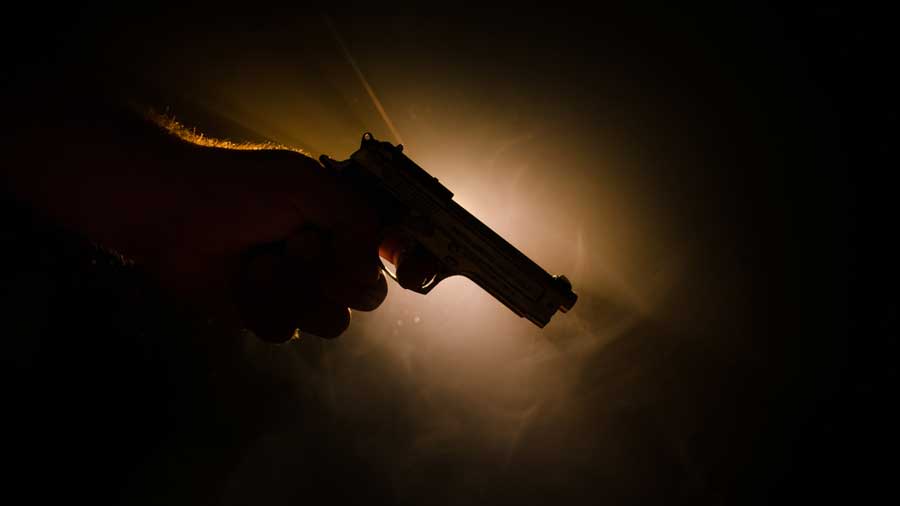 The miscreants fired a few shots in the air and fled the spot in Deshpriyonagar on Saturday night.