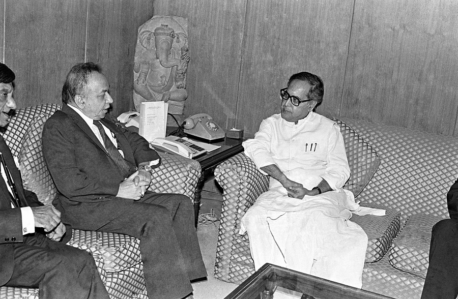 Pranab Mukherjee with the then Foreign Minister of Sri Lanka on April 19, 1994. 