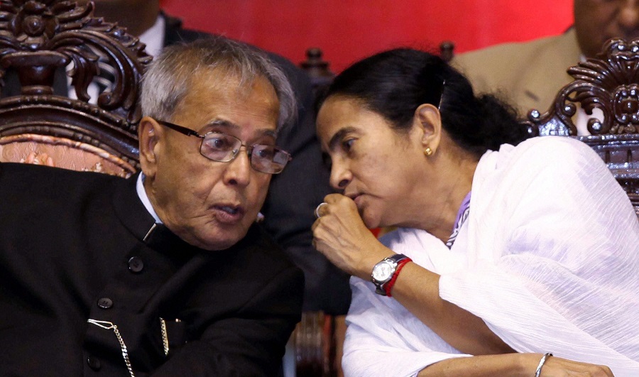 Pranab Mukherjee with Bengal CM Mamata Banerjee during the Sesquicentennial Celebrations of Calcutta High Court in Calcutta on May 5, 2013.