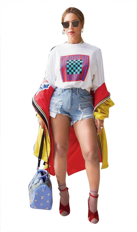 Street smart: Not only her glam red carpet looks, but the Formation singer’s oh-so-cool sartorial choices are hard to miss. From flowy maxis to baggy denims, we love her street style! We couldn’t take our eyes off this look that comprised a pair of denim shorts with oversized tee, worn with high heels, translucent socks, jacket and shades. #Smashing