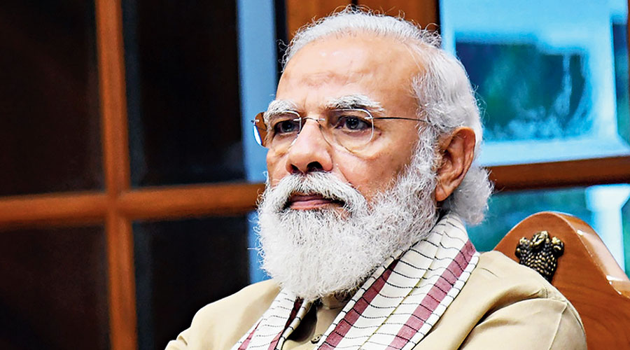 Modi backs mother tongue medium in schools 