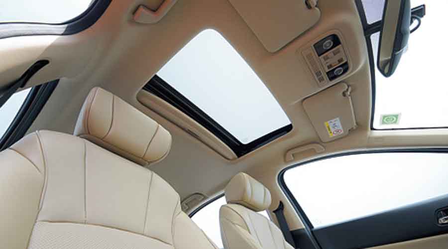 The sunroof adds to the sense of airiness in the cabin