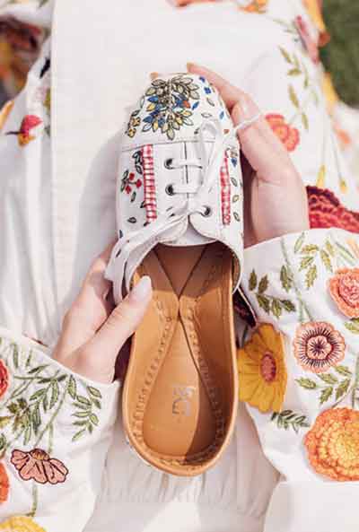 Fizzy Goblet  Fizzy Goblet: A footwear brand that is all about  contemporary India - Telegraph India