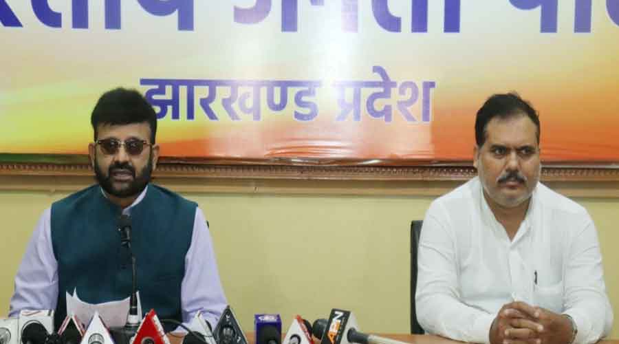 BJP spokespersons Pratul Shahdeo (left) with Shivpujan Pathak addressing the media in Ranchi on Tuesday. 
