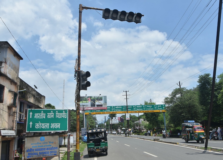 The traffic lights worked for barely a week due to a host of factors.