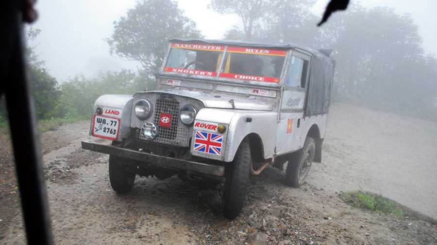 A Land Rover in Darjeeling hills. 