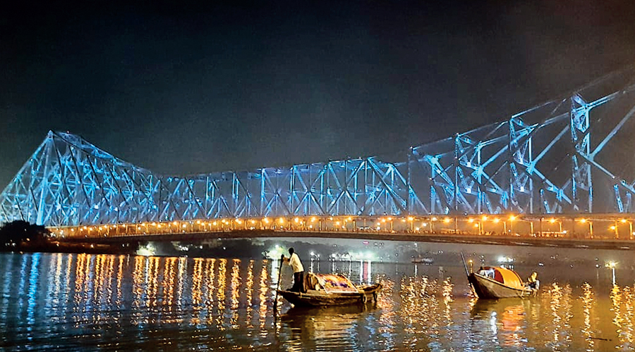 World Autism Awareness Day | Kolkata's landmark Howrah Bridge ...