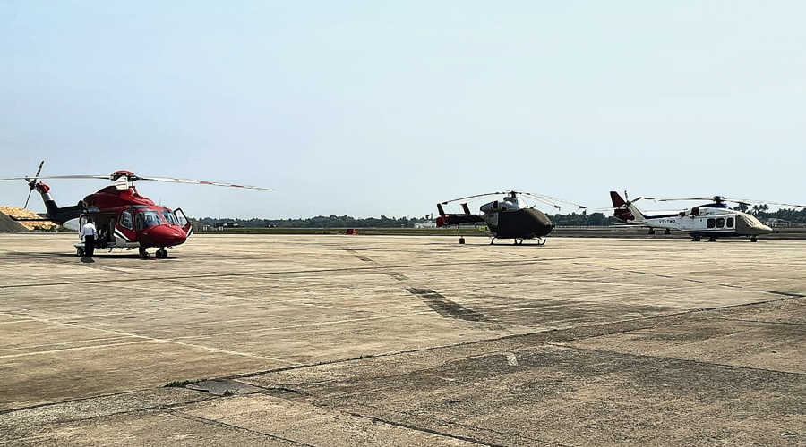    BJP drives chartered flight traffic  - Elections are crowding Calcutta sky