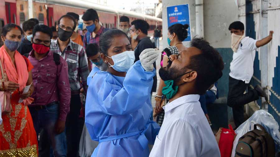    Second wave threatens to sink healthcare services- worst-affected states — Maharashtra, Punjab and Chhattisgarh