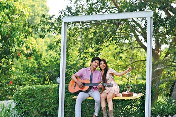 The video for Mon dubey jaai features Roselyn D’Souza