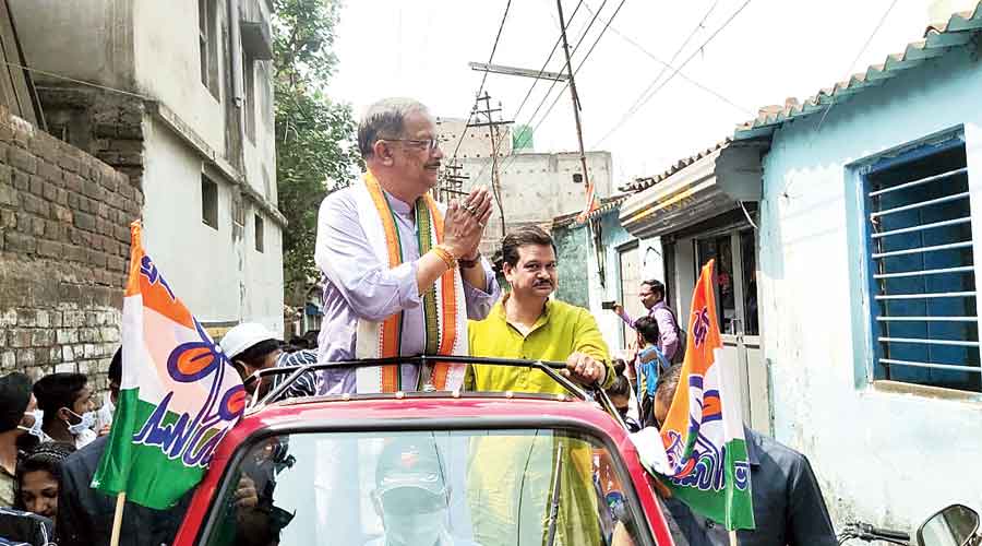    Turncoats have changed political dynamics - The flood of turncoats has been one of the defining elements of the Bengal Assembly elections