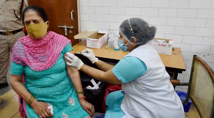  Health ministry denies expert panel's claim - India’s current Covid-19 vaccine production capacity insufficient