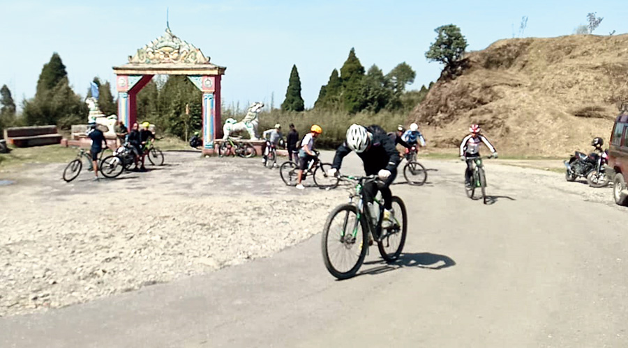 The cycle rally in progress.