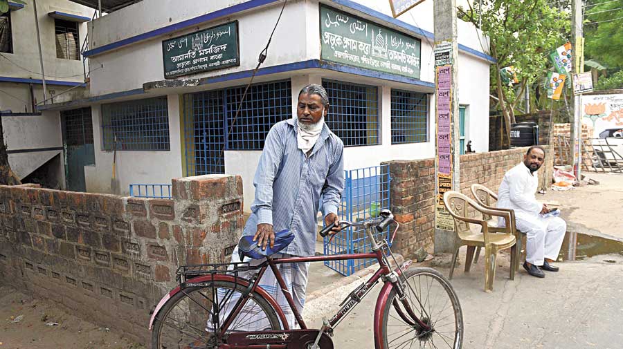 This picture was taken a couple of years ago, when Basu was still visiting the mosque regularly