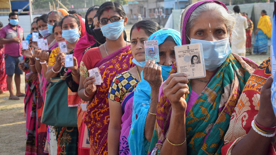    Sporadic violence marks fifth phase:  54% turnout recorded till 1 pm