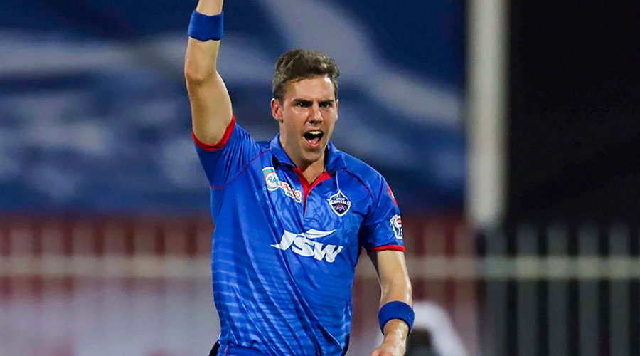 List of IPL fast and best bowlers | KreedOn