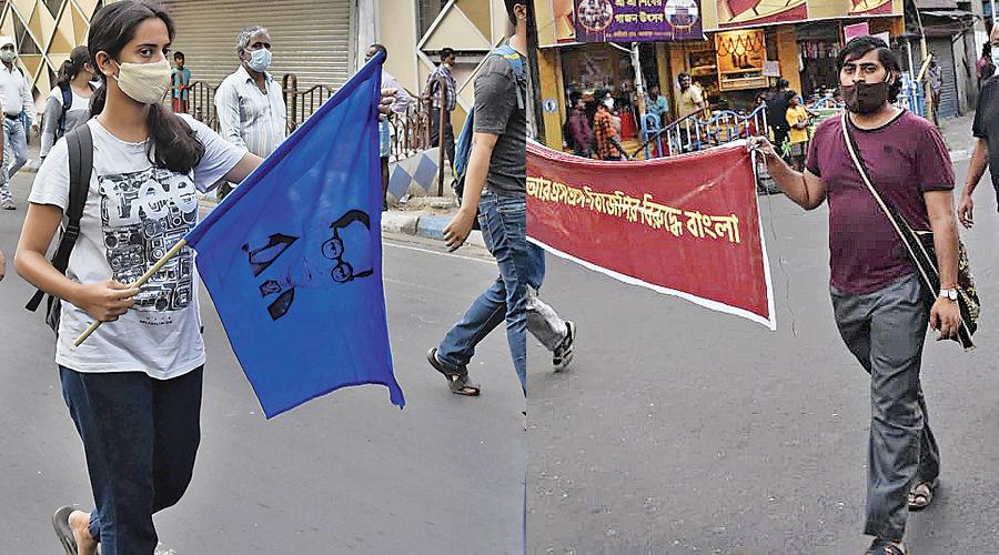 Koushani Mukherjee and Yogeshwar Prasad at the rally. 