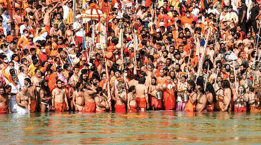 There are numerous anecdotal evidences of people contracting the virus after visiting the Kumbh Mela
