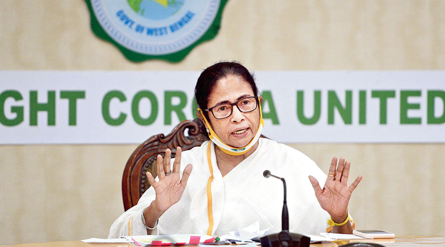    Mamata stresses flawless relief to cyclone-affected people