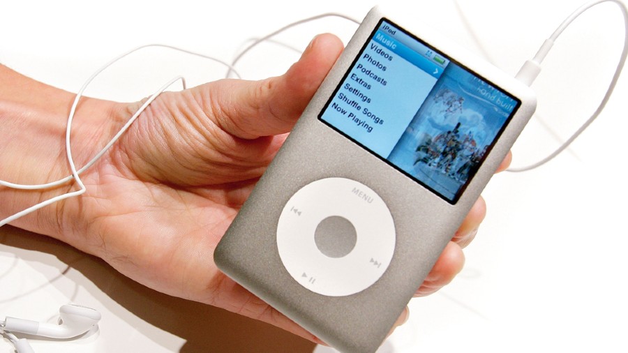 Before the iPod (top) in 2001 came the Rio PMP300 (above), one of the early mainstream digital-media players
