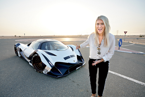 Supercar Blondie with the Devel Sixteen