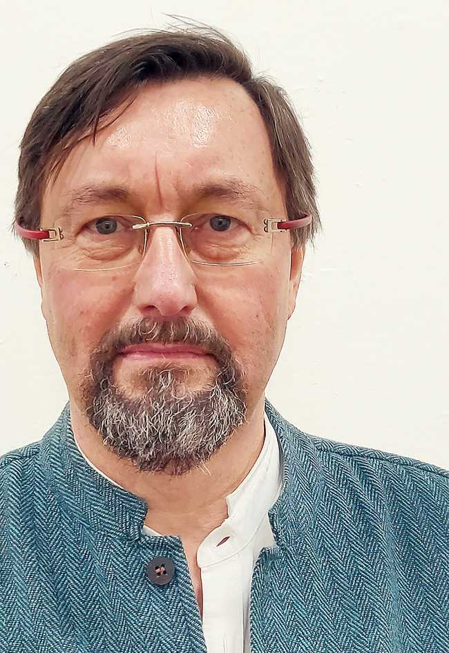 Dr Giles Tillotson