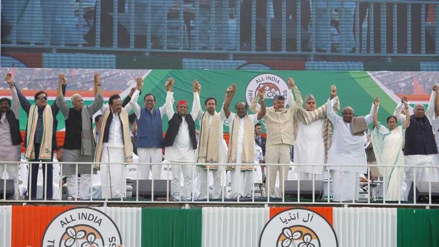 Leaders of opposition parties join their hands together during the “United India” rally ahead of the general election, in Kolkata, January 19, 2019.