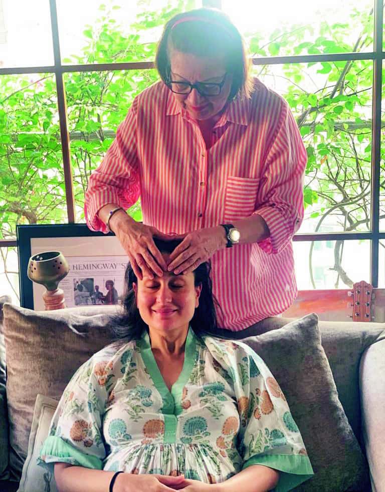 Mom giving me a relaxing head rub when I was pregnant with Jeh. Just what every girl needs!
