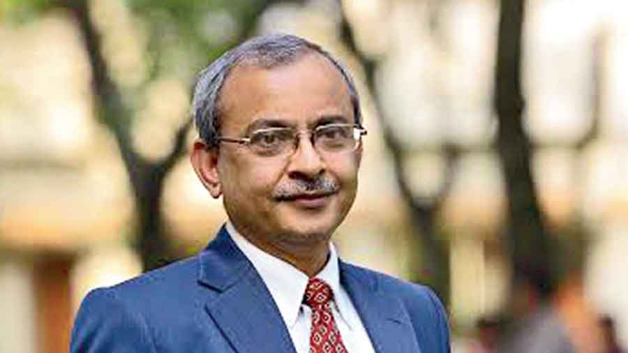 IIM Calcutta | B-school Gets Full-term Director; Ex-dean Uttam Kumar ...