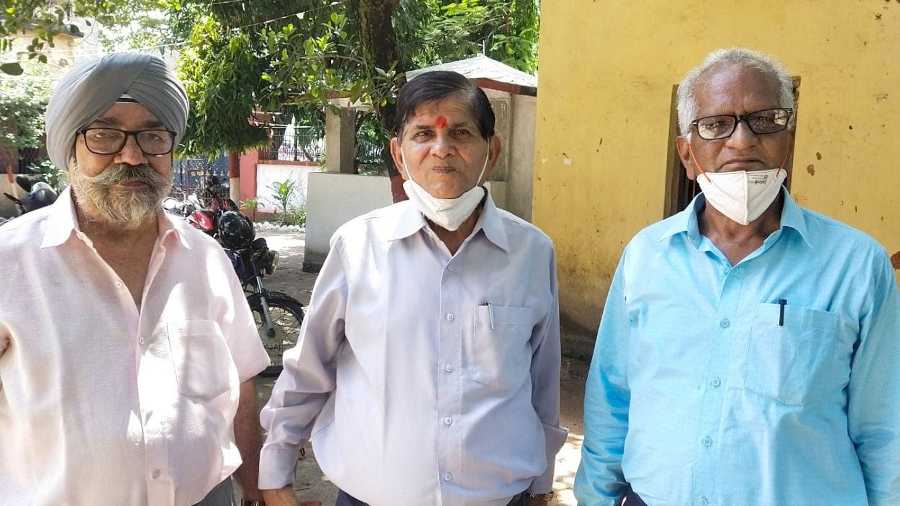 University teachers deprived of due pension send SOS to government on Tuesday.